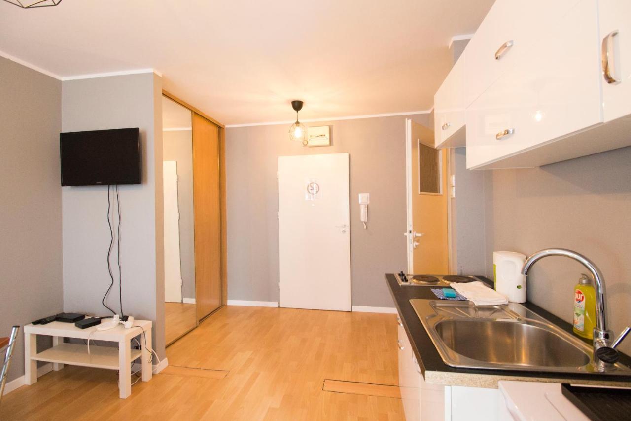 Apartsystem- Self Check In 24H Saturn Daire Wrocław Dış mekan fotoğraf